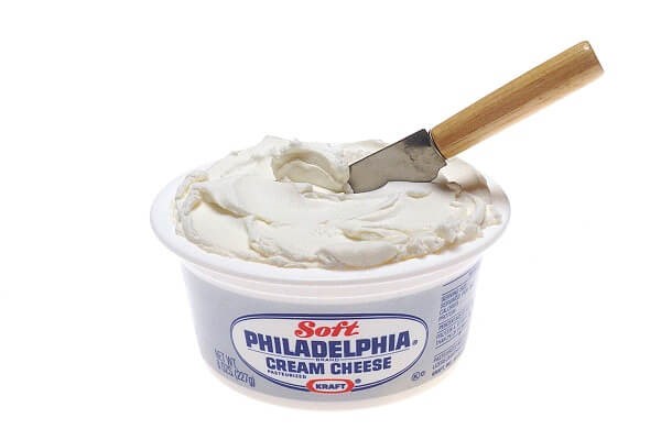 Cream cheese nguyên liệu cơ bản trong nhiều món tráng miệng, bánh. 