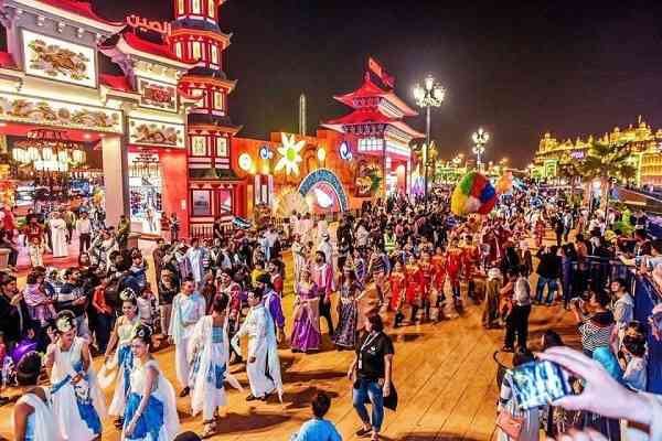 lễ hội global village