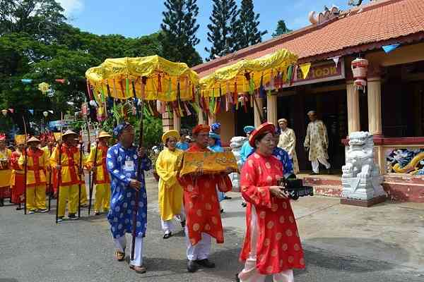 lễ hội miếu bà ngũ hành