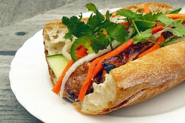 bánh mì xá xíu