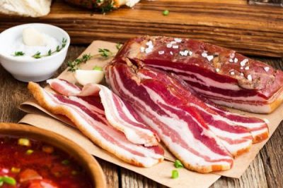 hình ảnh thịt hun khói là gì