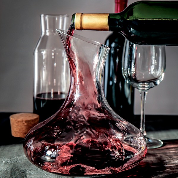 bình decanter giúp rượu thở tốt hơn