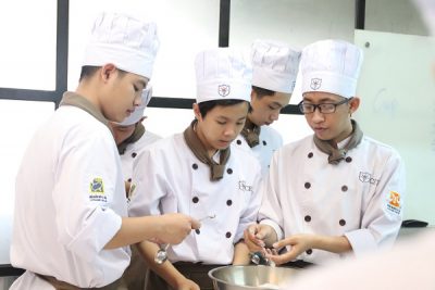 học trung cấp nấu ăn CET ở Nha Trang