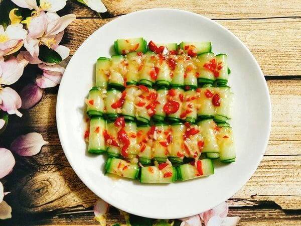 món salad dưa chuột cho cuối tuần hấp dẫn