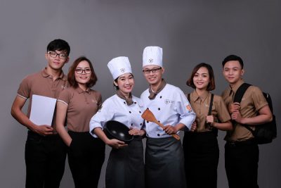 cet có nhiều ngành học