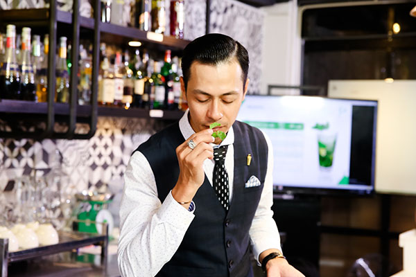 Bartender – Câu Chuyện Được Kể Không Chỉ Bằng Đam Mê…