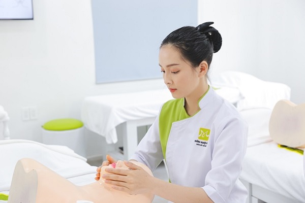 học nghề spa cần chỉn chu, gọn gàng