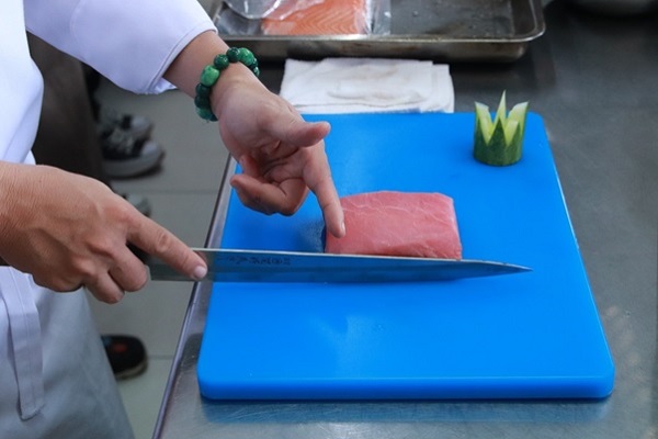 hướng dẫn cách cắt cá