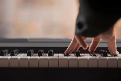 mới học piano nên mua đàn nào