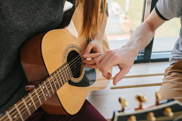 tiêu chí chọn nơi dạy guitar uy tín