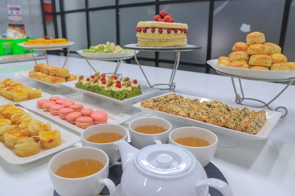 Thực Hành Menu Afternoon Tea – Bữa Tiệc Trà Chiều Độc Đáo Đến Từ Nước Anh